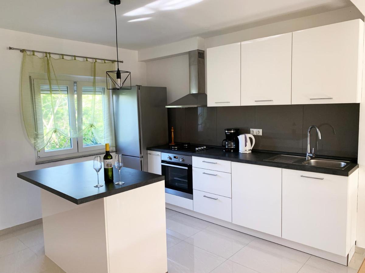 New Apartment Ema II Vrh  Екстер'єр фото